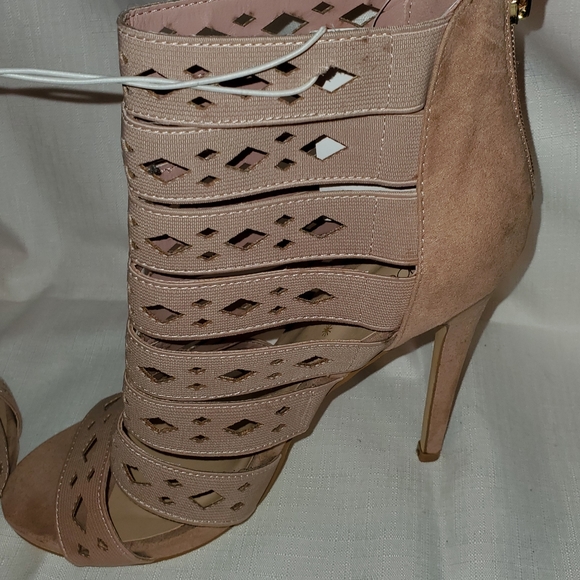 Shoedazzle  Heels with Zipper sz 8.5 - Picture 2 of 8